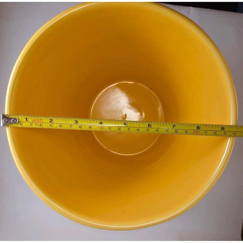 Bauer Los Angeles 2000 Ringware Planter Pot 9.5